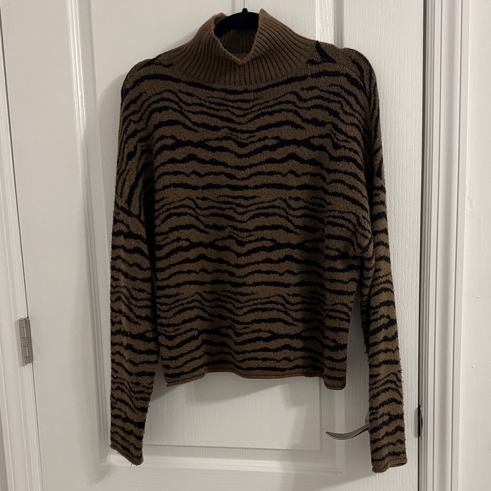 Lou & Grey Brown and Black Zebra Print Women's Sweater